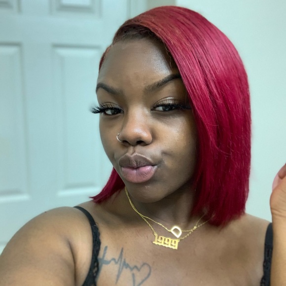 Meet your Posher, Dereyonia - Picture 1 of 1